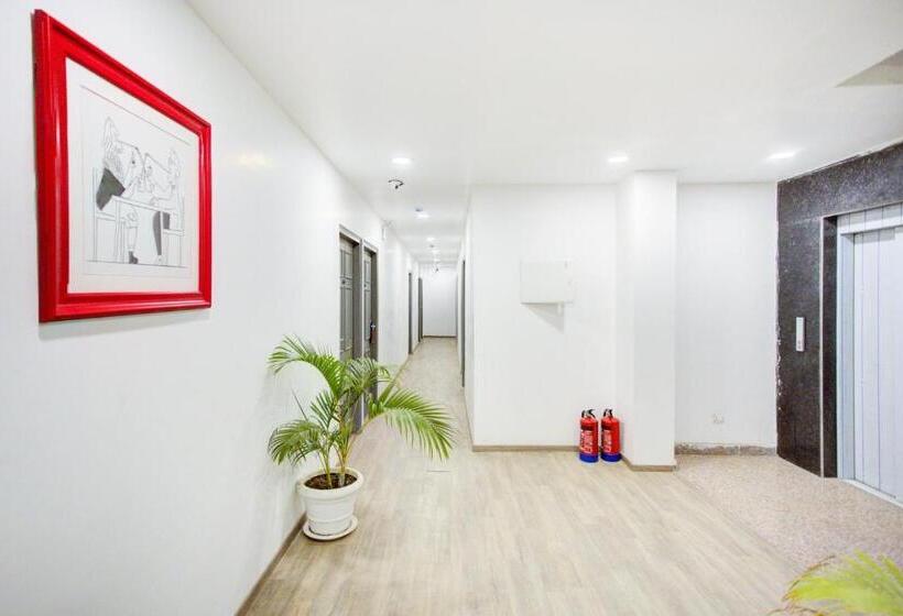 호텔 Super Townhouse Townhouse Atal Chowk Indirapuram Ghaziabad