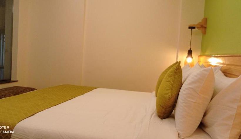 בית מלון כפרי Tarangi Mussoorie