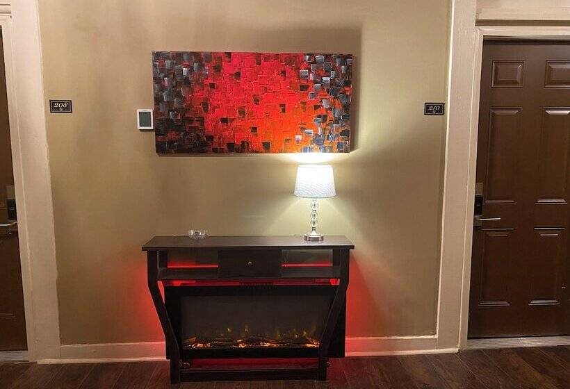 Отель The Skylight