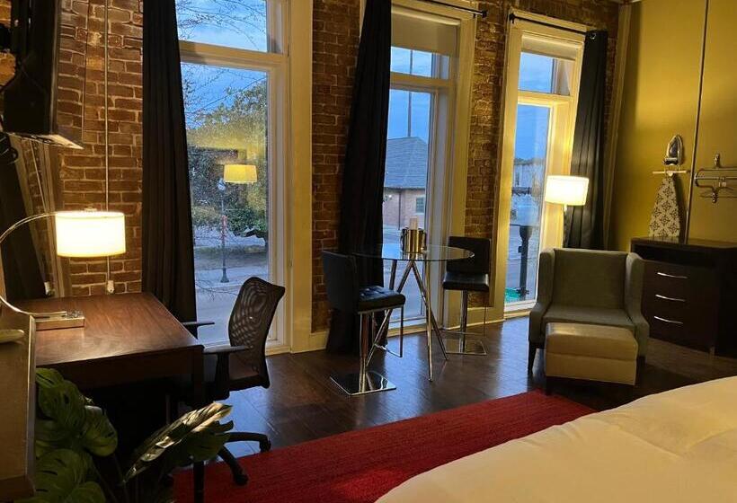 Отель The Skylight