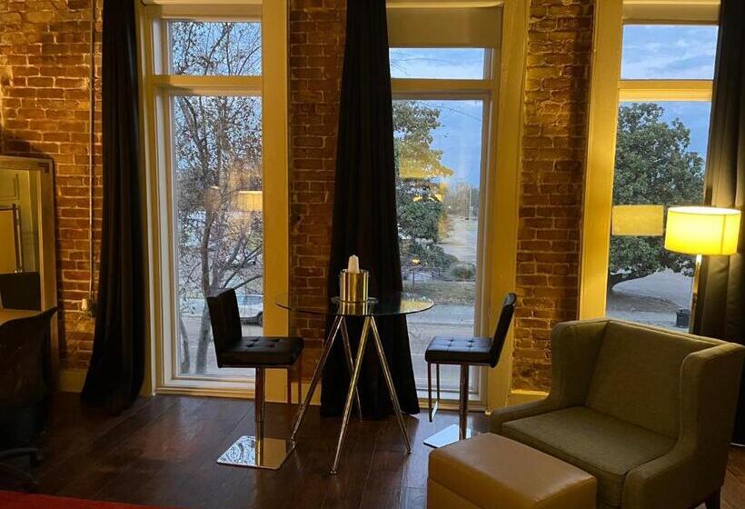 Отель The Skylight