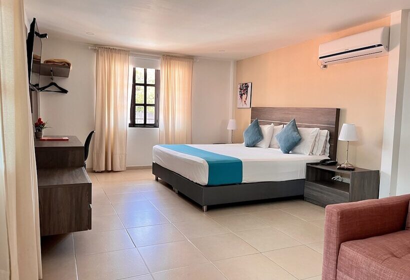 호텔 Vanguardia Natural