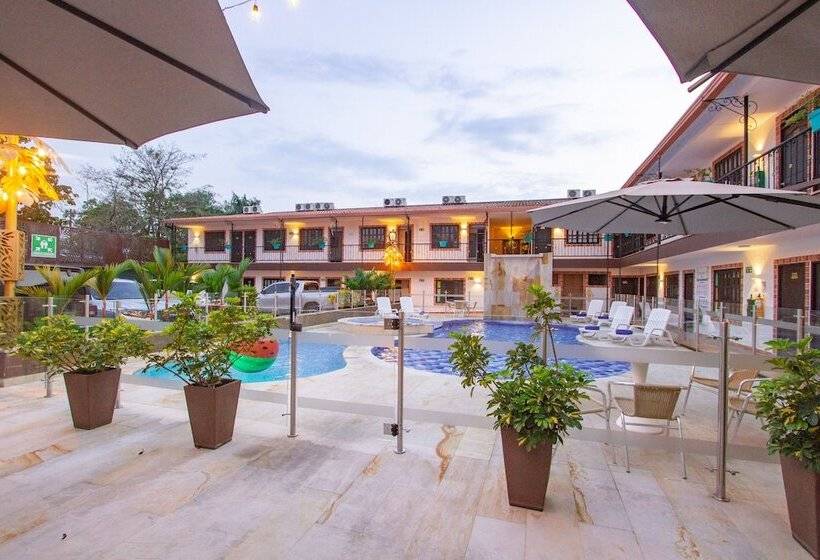 호텔 Vanguardia Natural