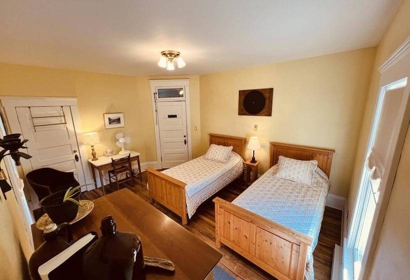 Laurel River Club Bed & Breakfast Or Lrcbnb