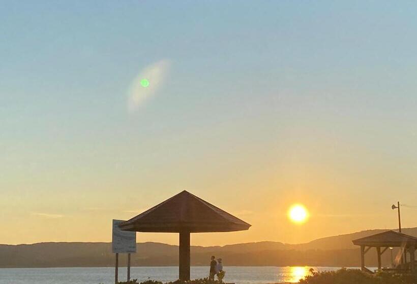 بنسيون 憩ikoi Guest House & Cafe Bar