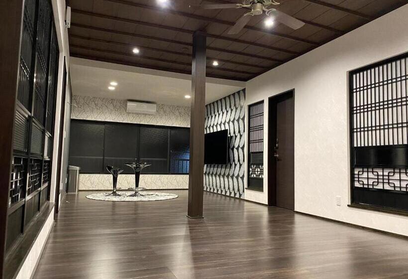 بنسيون 憩ikoi Guest House & Cafe Bar