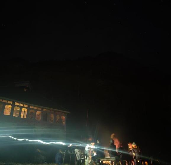 پانسیون Breathe Inn