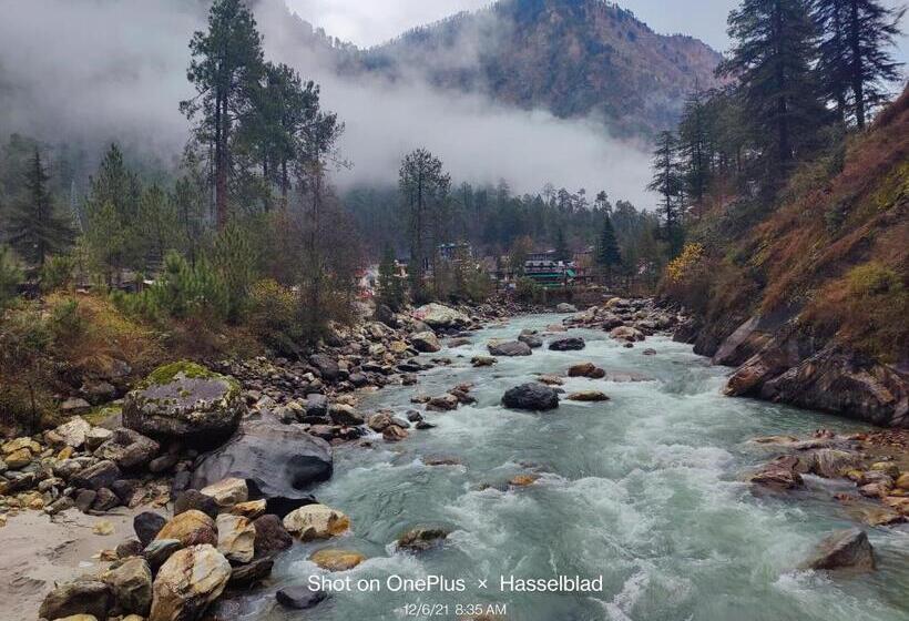 پانسیون Breathe Inn