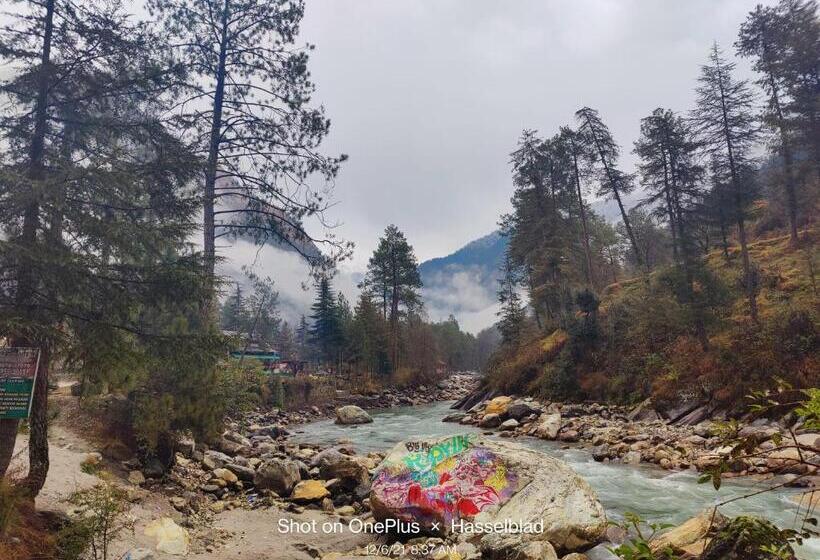 پانسیون Breathe Inn