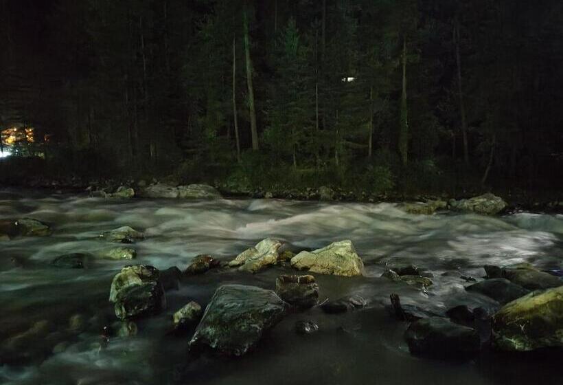 پانسیون Breathe Inn