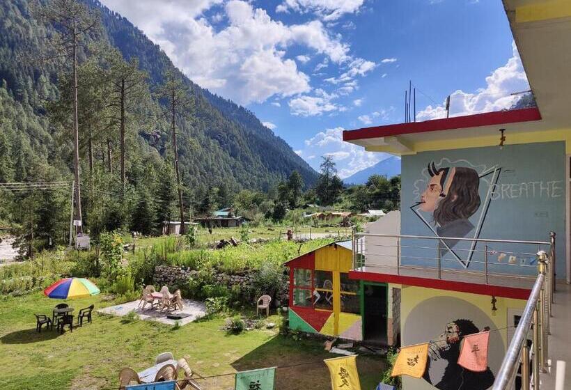 پانسیون Breathe Inn