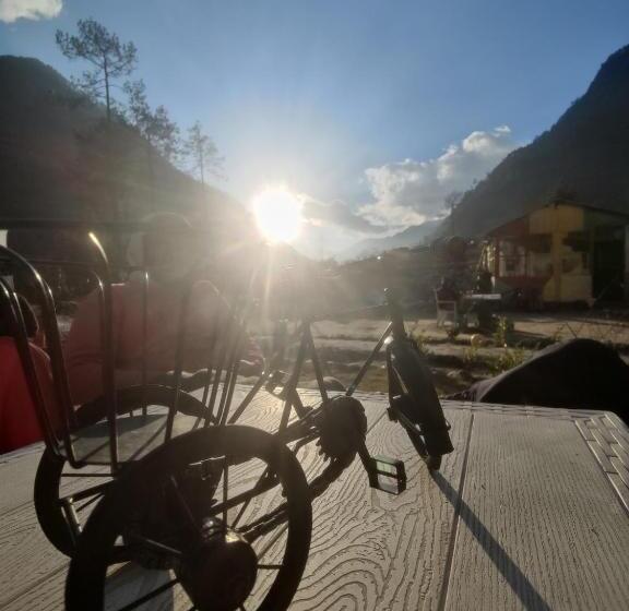 پانسیون Breathe Inn