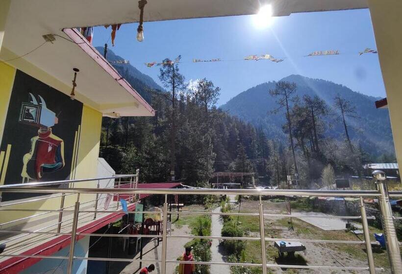 پانسیون Breathe Inn