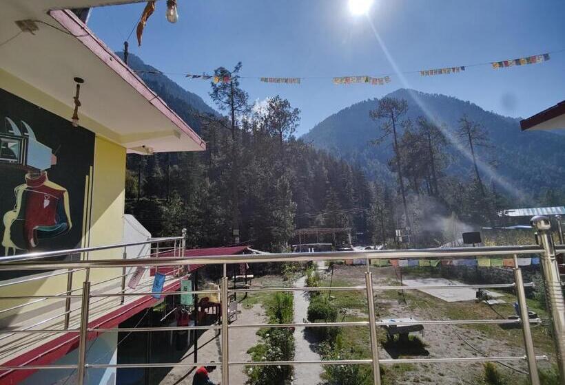 پانسیون Breathe Inn