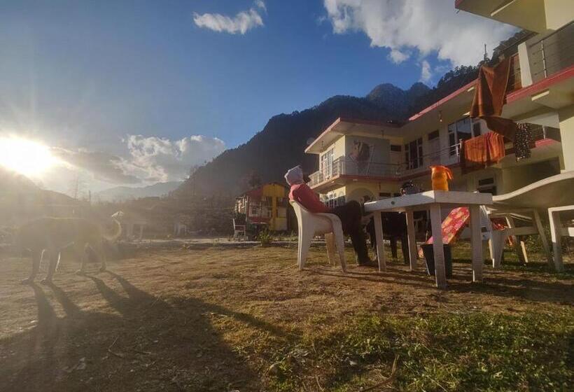 پانسیون Breathe Inn