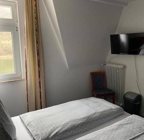 Пансион Cafe Moselterrasse