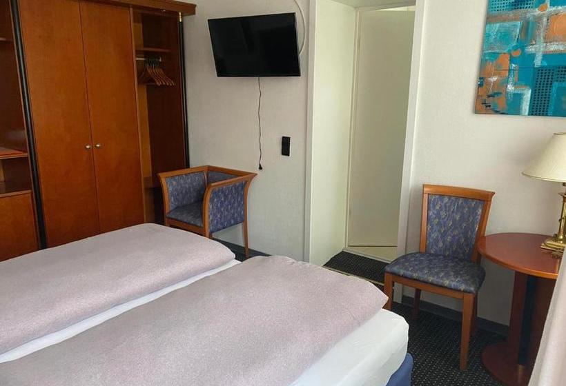 Пансион Cafe Moselterrasse