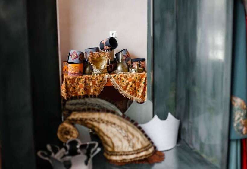 بنسيون Etiuni The Forgotten Kingdom