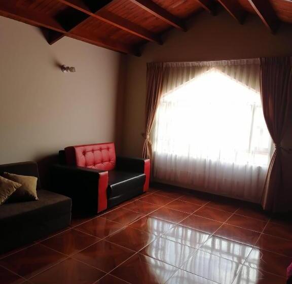 بنسيون Hospedaje Rodal