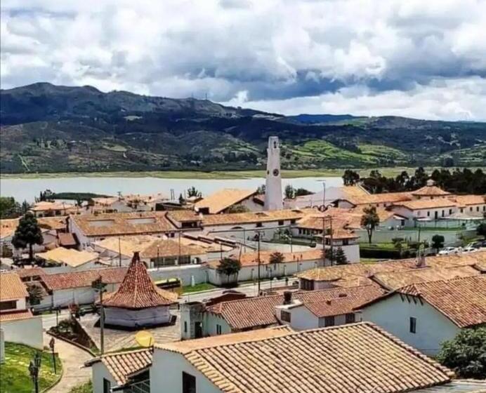 بنسيون Hospedaje Rodal