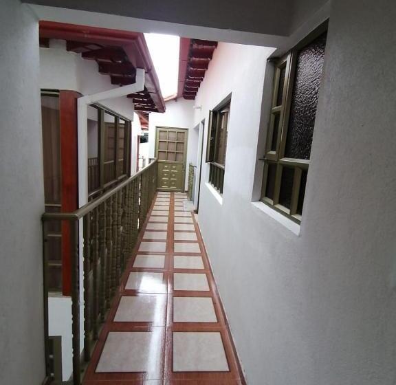 بنسيون Hospedaje Rodal