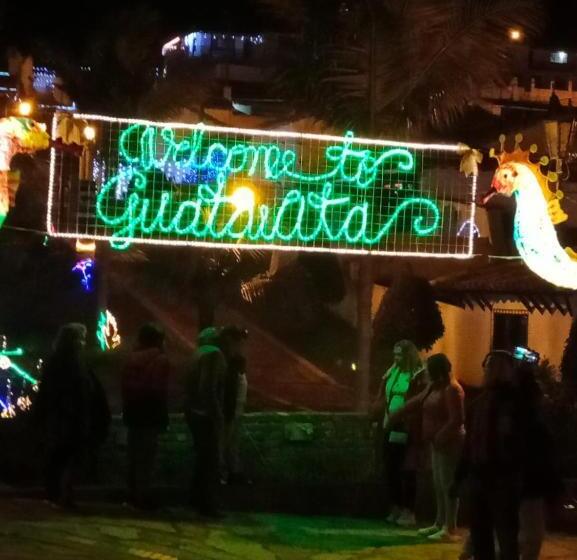 بنسيون Hospedaje Rodal