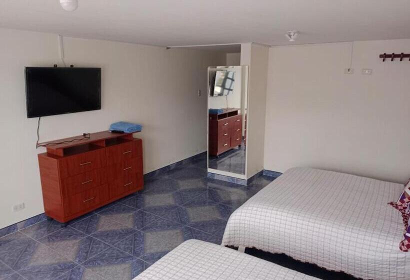 بنسيون Hospedaje Rodal