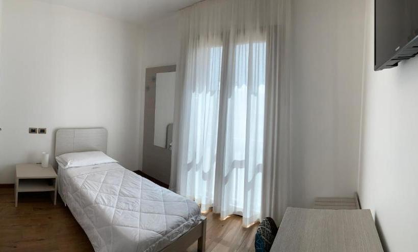 بنسيون Locanda L'officina