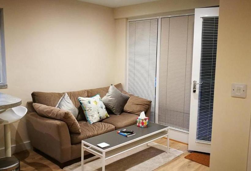 بنسيون Lowghyll Suite