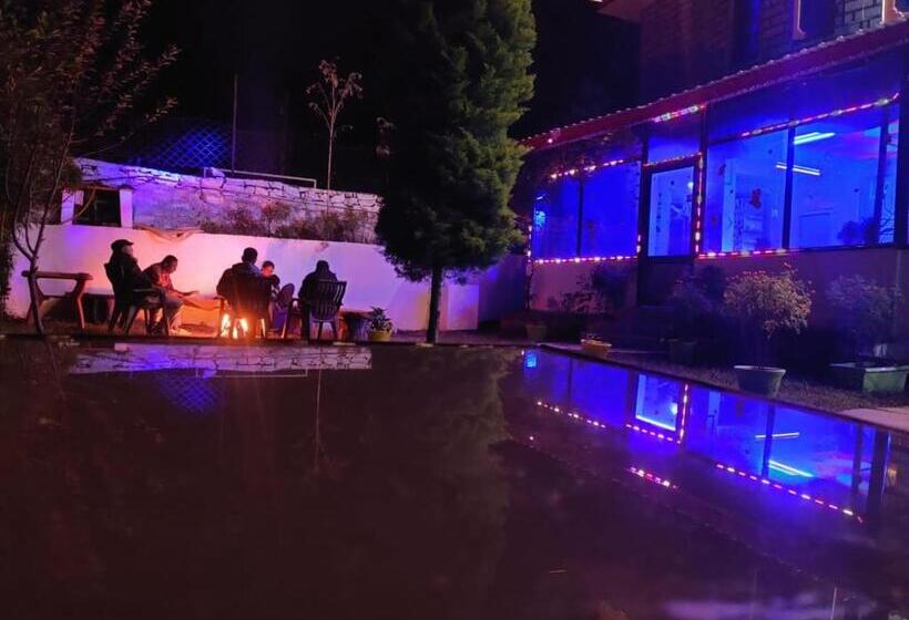 بنسيون Majestic Mountain Bhaiji Guest House