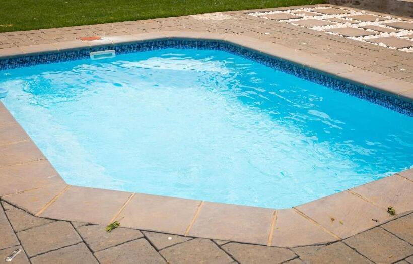 بنسيون Marculem Guest Farm