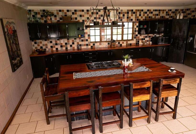 بنسيون Marculem Guest Farm