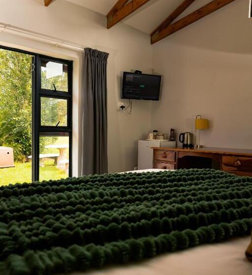 بنسيون Marculem Guest Farm