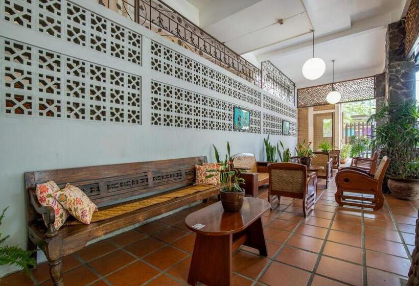 پانسیون Sekararum Butik Syariah Guesthouse