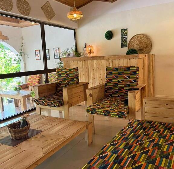 African Treasure Beach Resort