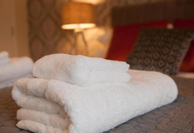 فندق صغير The Kings Arms