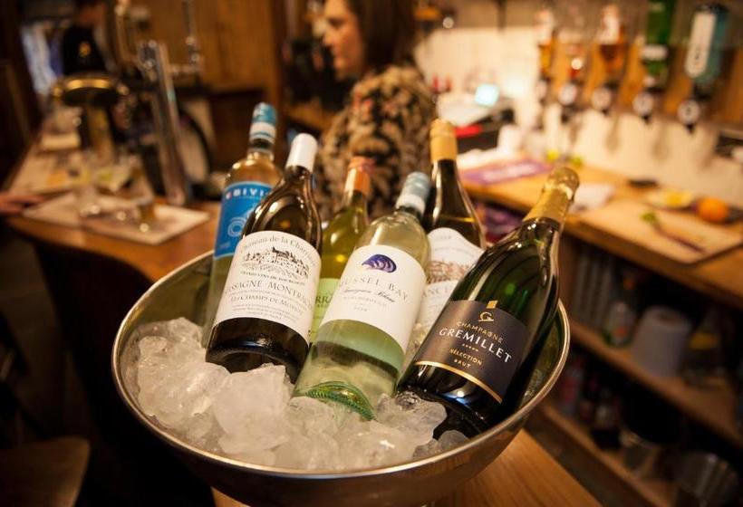 فندق صغير The Kings Arms