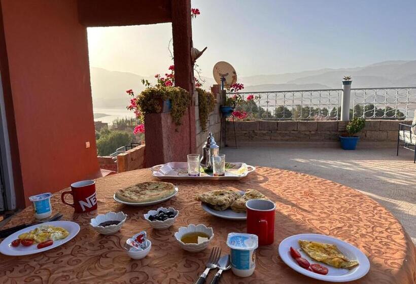 تختخواب و صبحانه Abla Room