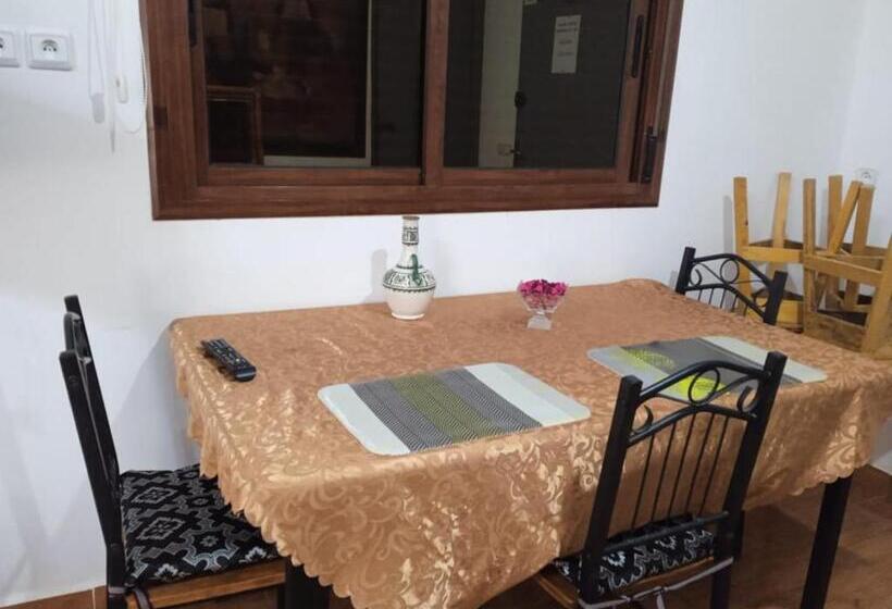 تختخواب و صبحانه Abla Room