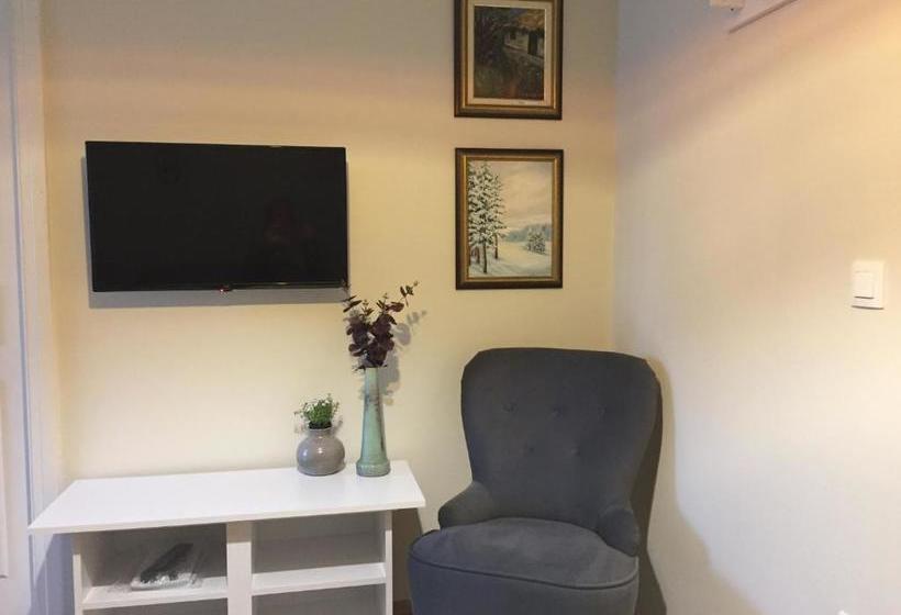 مبيت وإفطار Kikerics Vendégház