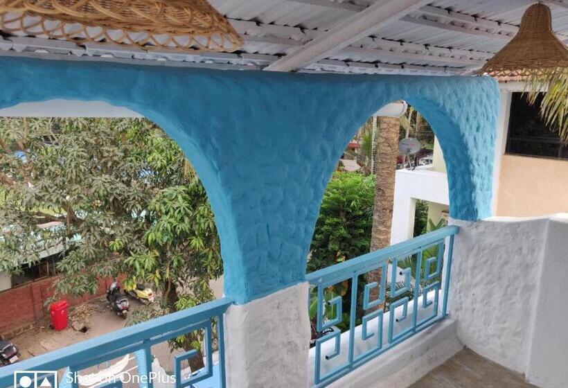 ベッドアンドブレックファースト Makarios Boutique