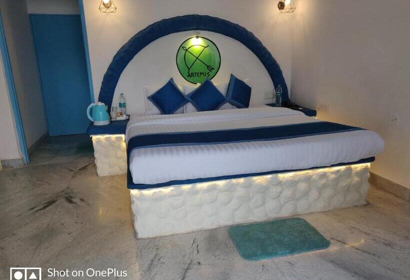 ベッドアンドブレックファースト Makarios Boutique