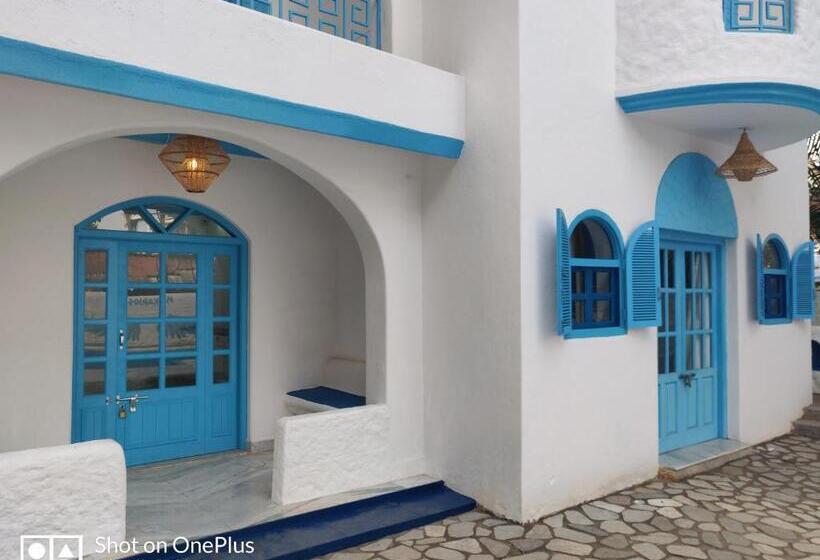 ベッドアンドブレックファースト Makarios Boutique