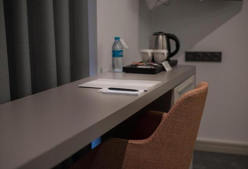 Dovv Hotel Busıness