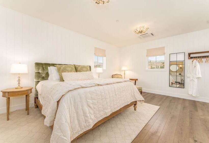 Harmony Meadows Resort