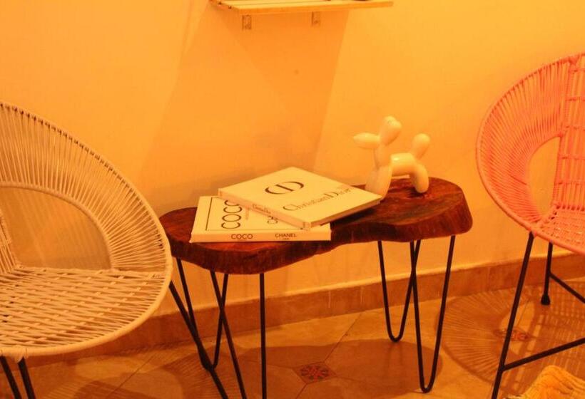 Отель Boutique Budapez