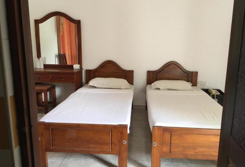 בית מלון כפרי Chilaw City