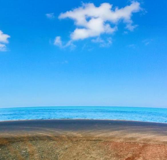 Отель Chilaw City