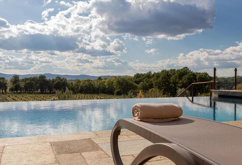 هتل Chimera Tuscany Resort