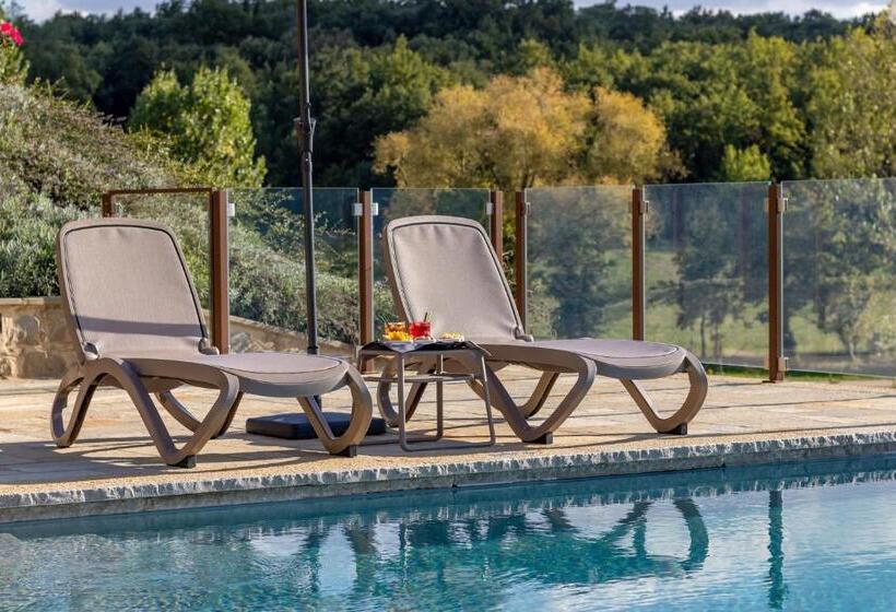 هتل Chimera Tuscany Resort